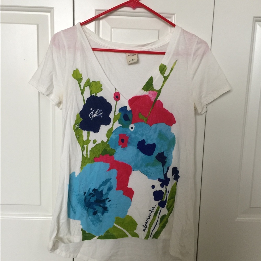 Abercrombie kids floral v-neck
